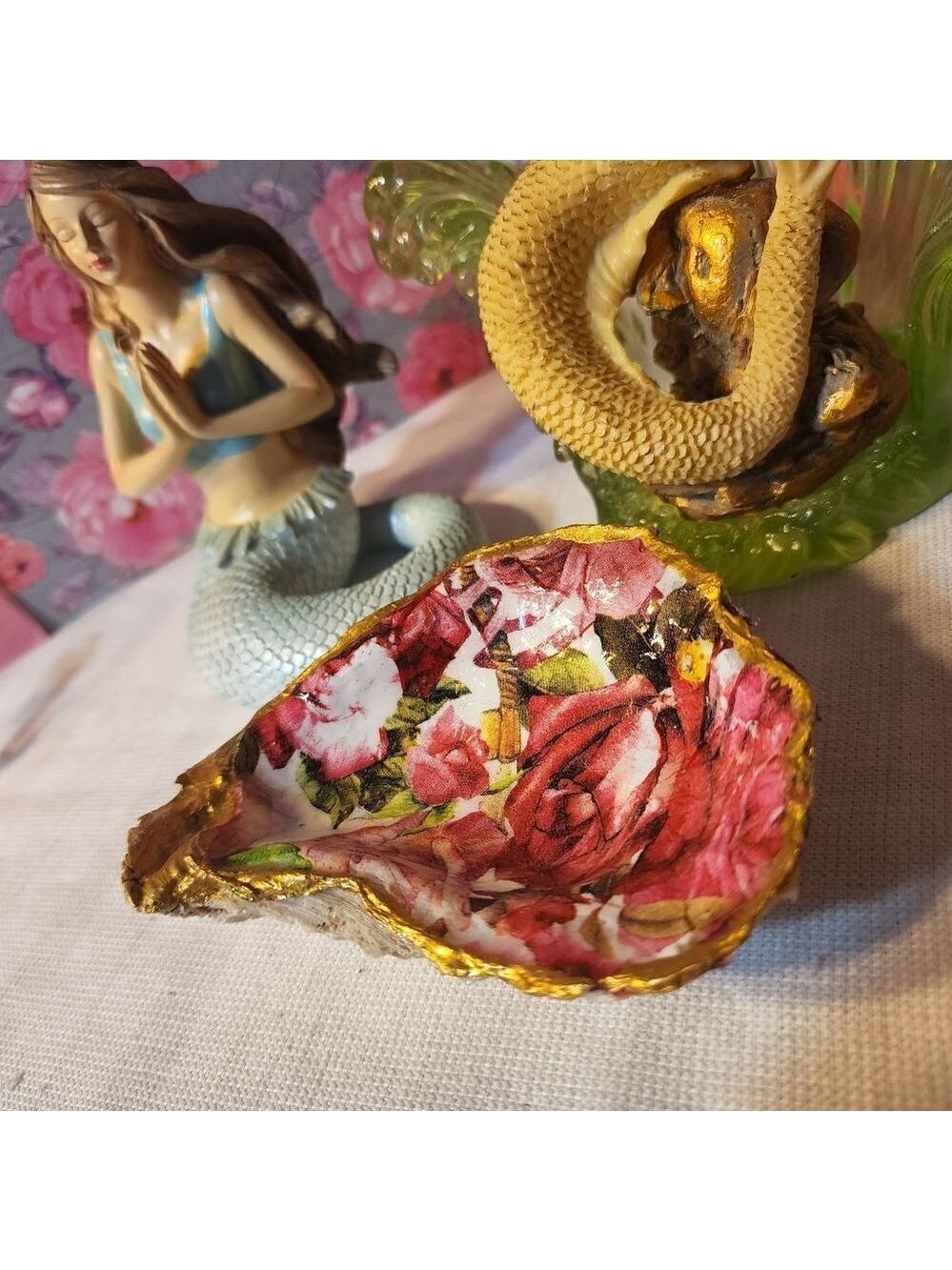 DECOUPAGE PINK FLOWERS ON A OYSTER SHELL